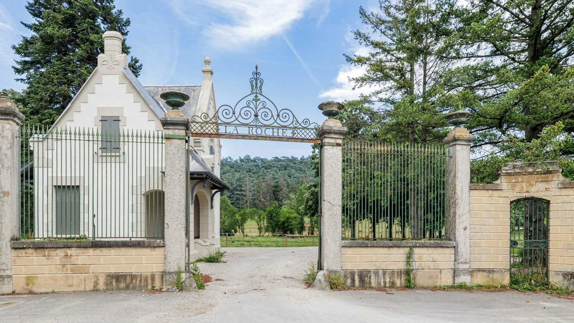 Suite Privee Dans Chateau & Domaine, 15Min De Lyon Vourles France